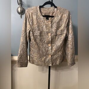 Molly & Maxx Elegant Tan Animal Print Blazer small wooden button‎ access linen